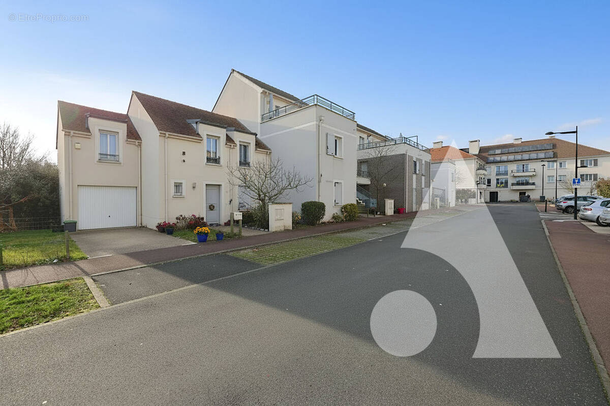 Appartement à SAINT-PIERRE-DU-PERRAY