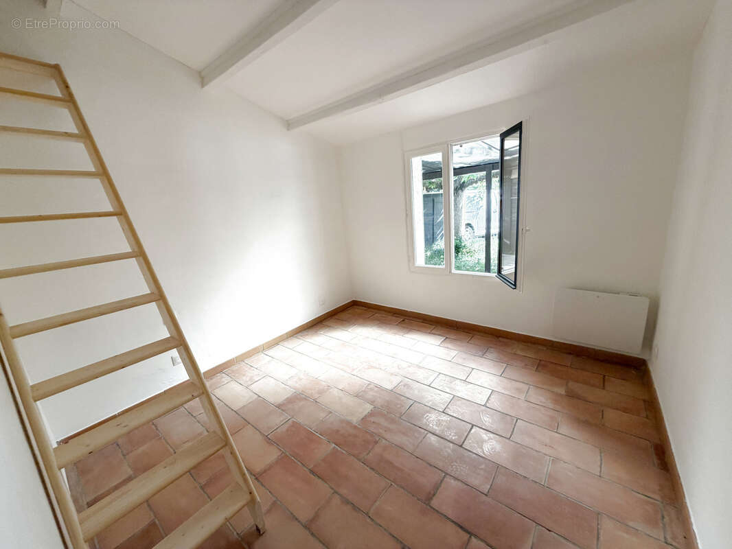 Maison à AUPS