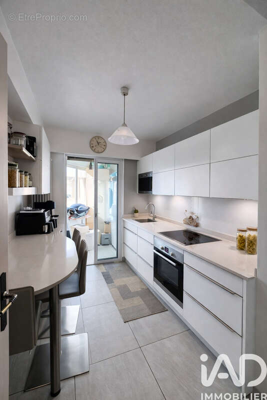 Appartement 80 m² à Antibes  - photo 8