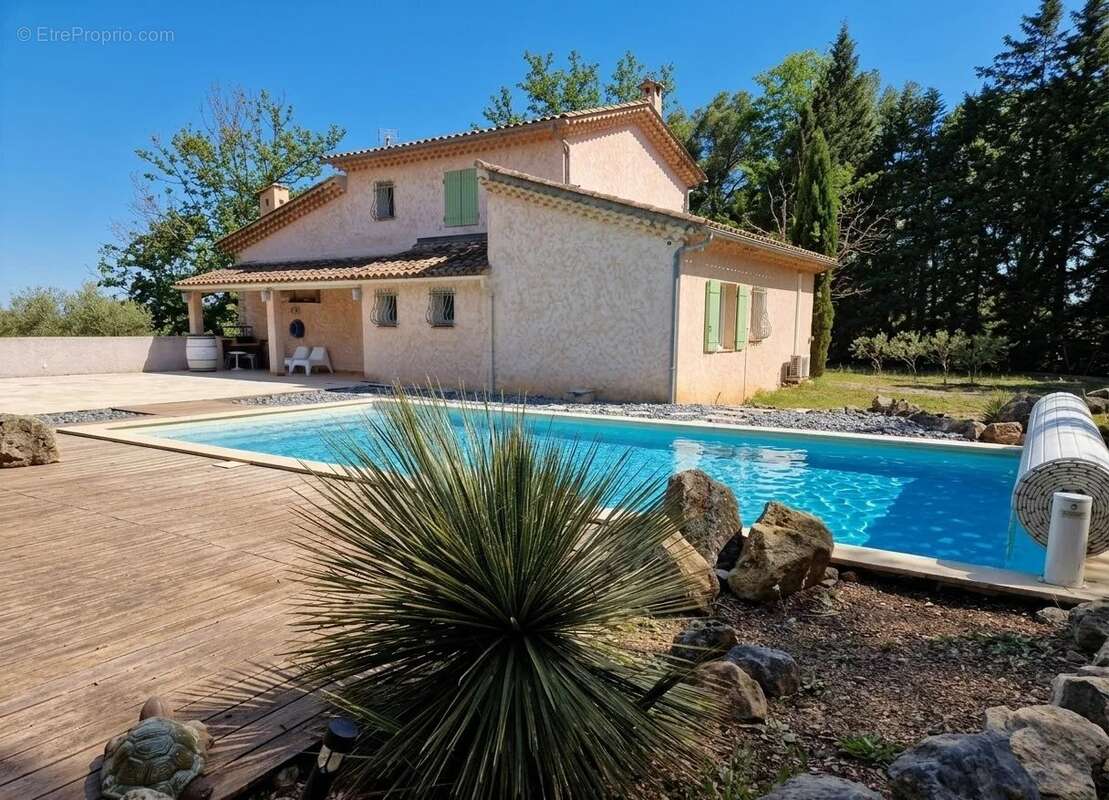 Maison à LORGUES