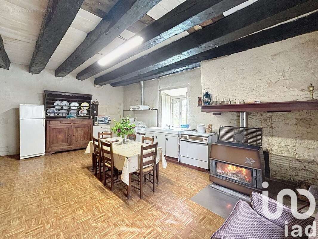 Photo 2 - Maison à MAISONNAIS-SUR-TARDOIRE