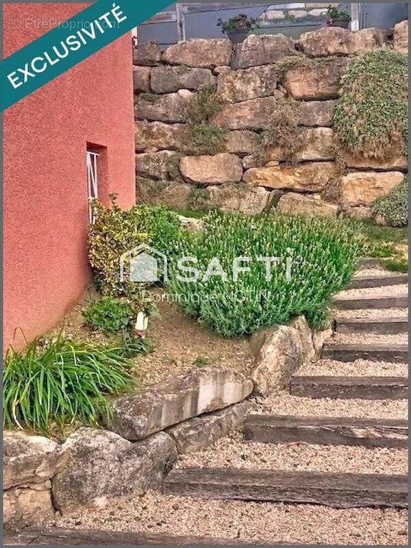 Photo 5 - Maison à VAUX-EN-BEAUJOLAIS