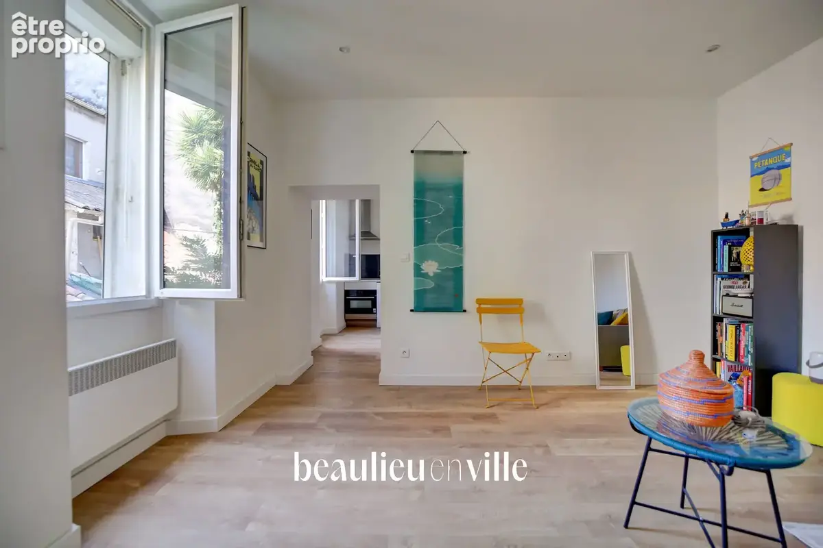 T2 40m2 - parfait etat - coeur de ville - proche port et plages - 179 000€ - photo 2