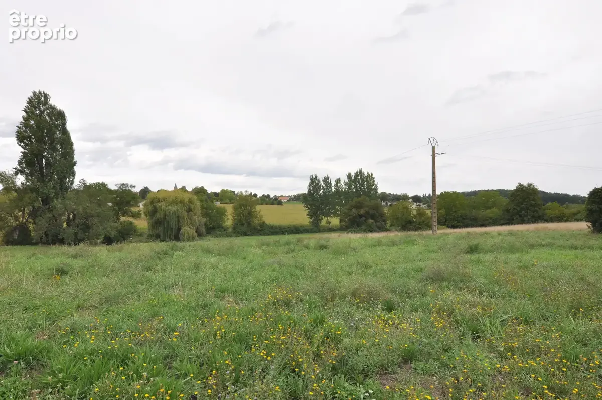 Maison de campagne de 80 m² à restaurer sur un terrain d’environ 1,30 h - photo 15