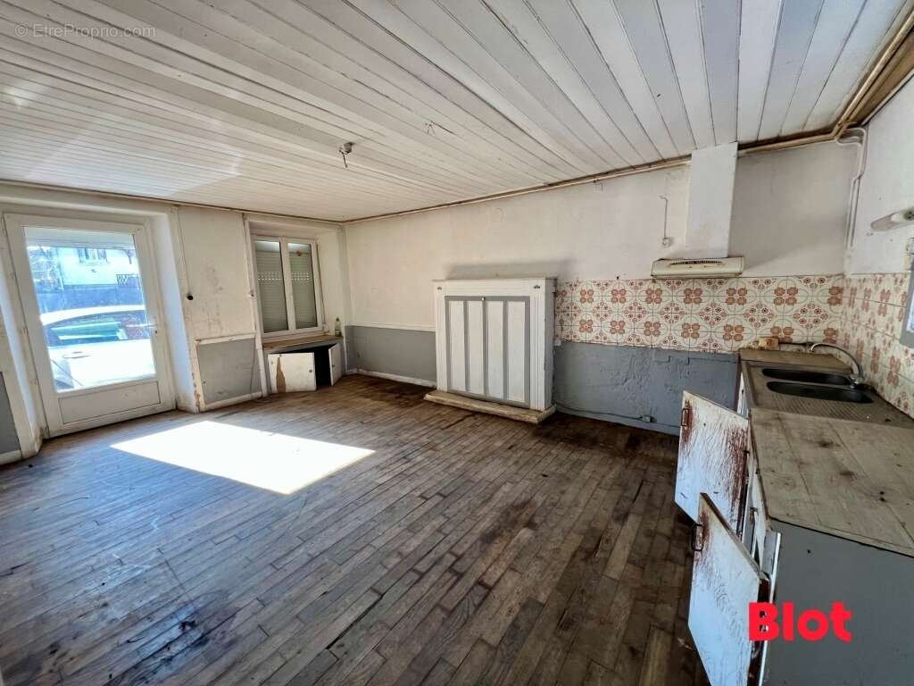Maison à ILLIFAUT
