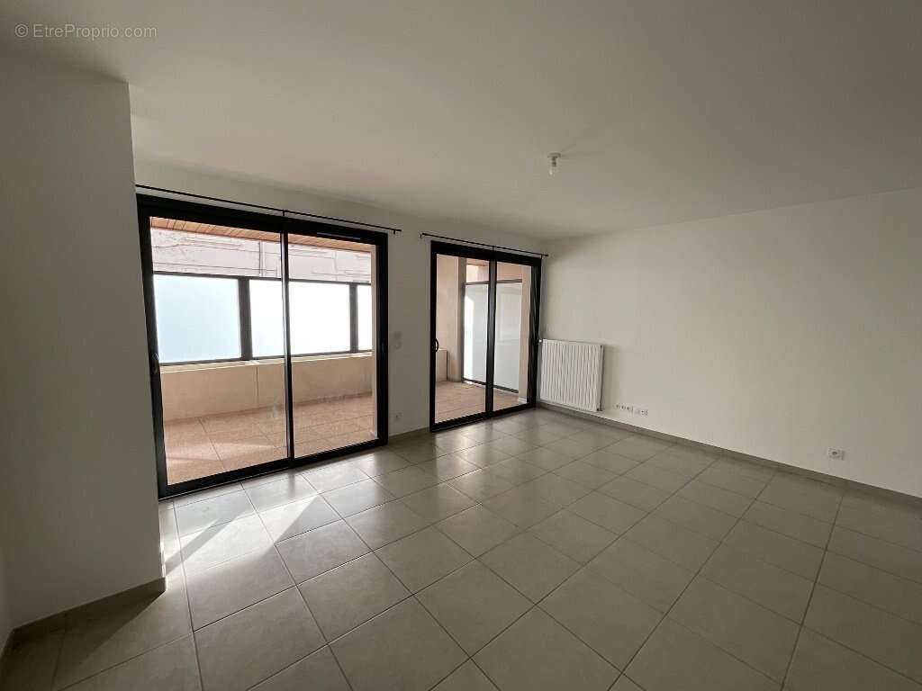 Appartement à SAINT-JUST-SAINT-RAMBERT
