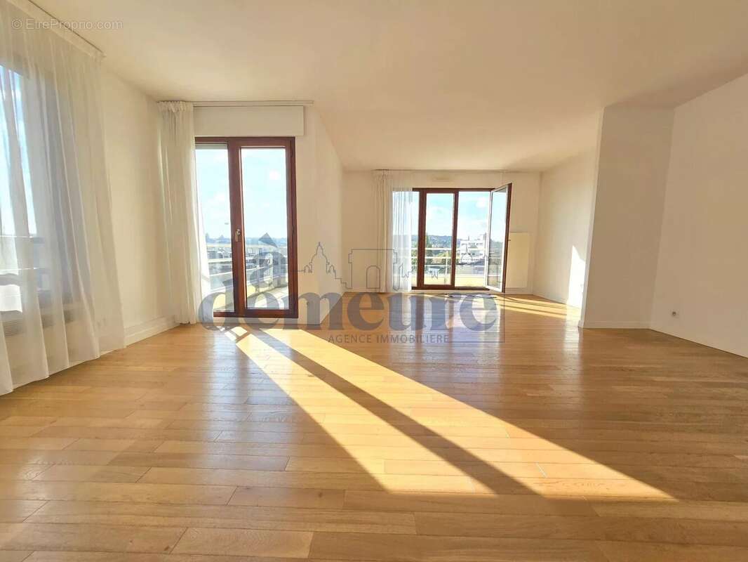 Appartement à ISSY-LES-MOULINEAUX