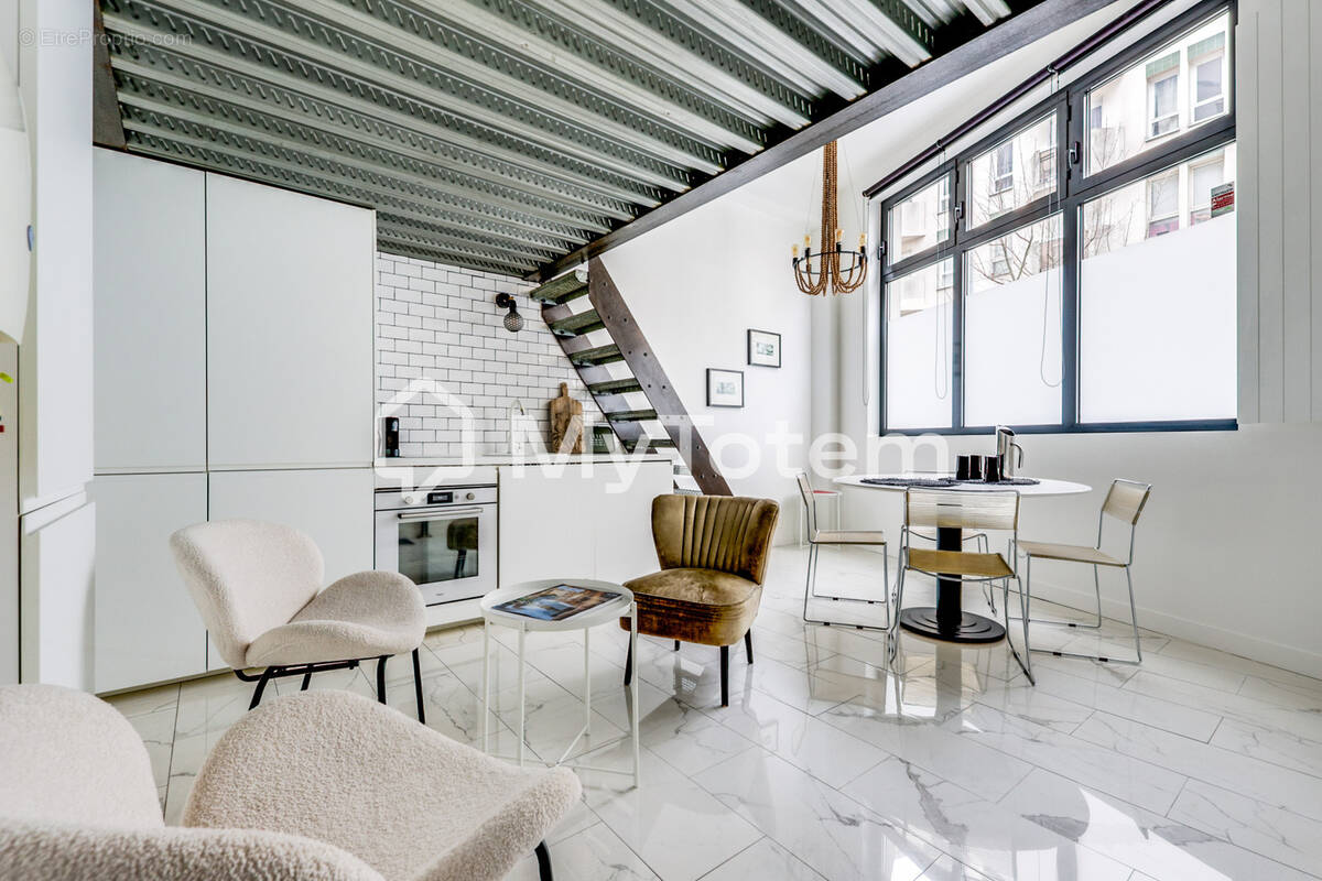 Appartement à PARIS-19E