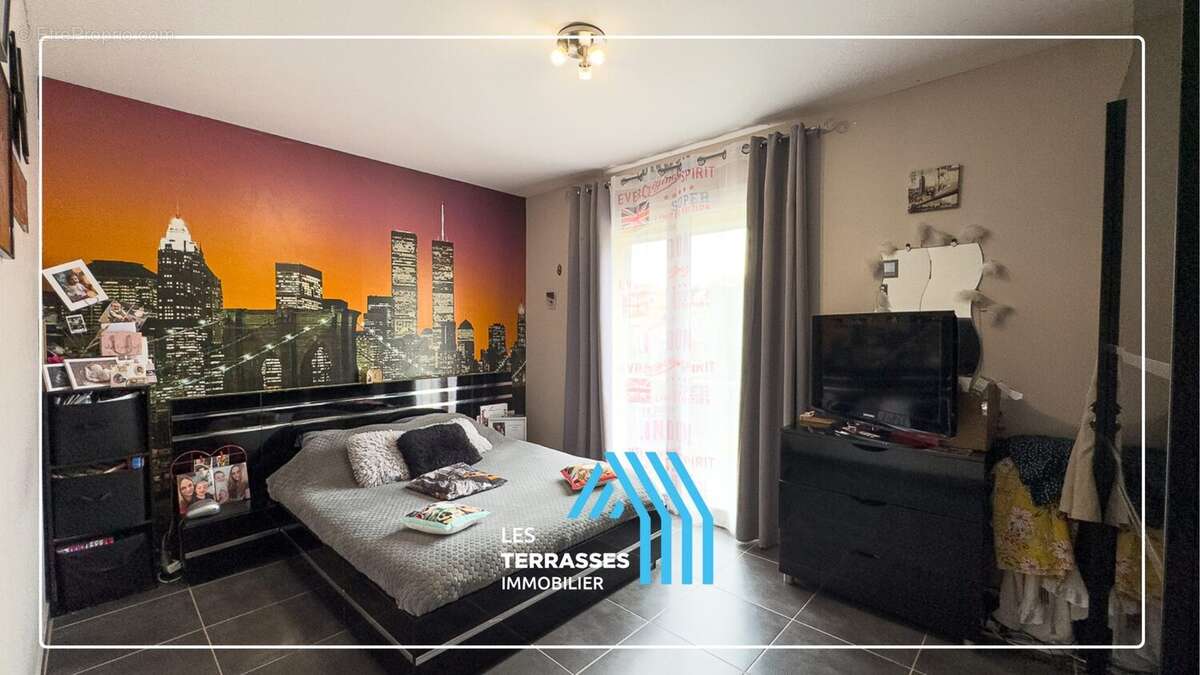 Maison à MONTELIMAR