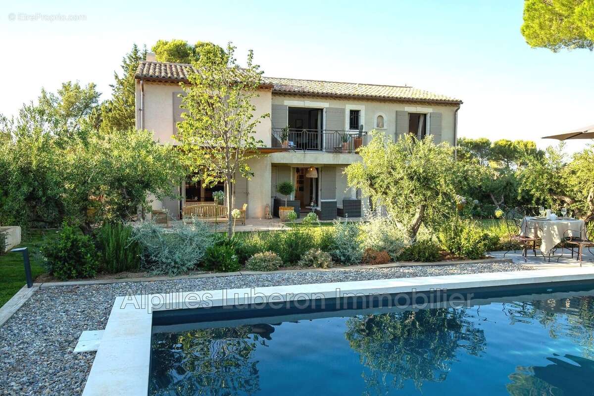 Maison à EYGALIERES