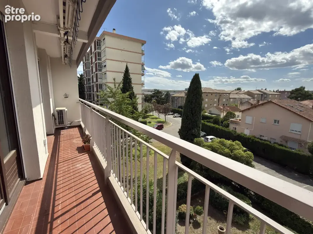 Nîmes Costiere   T5 traversant 112 m2 + garage, parking, cave   Parc & piscine - photo 12