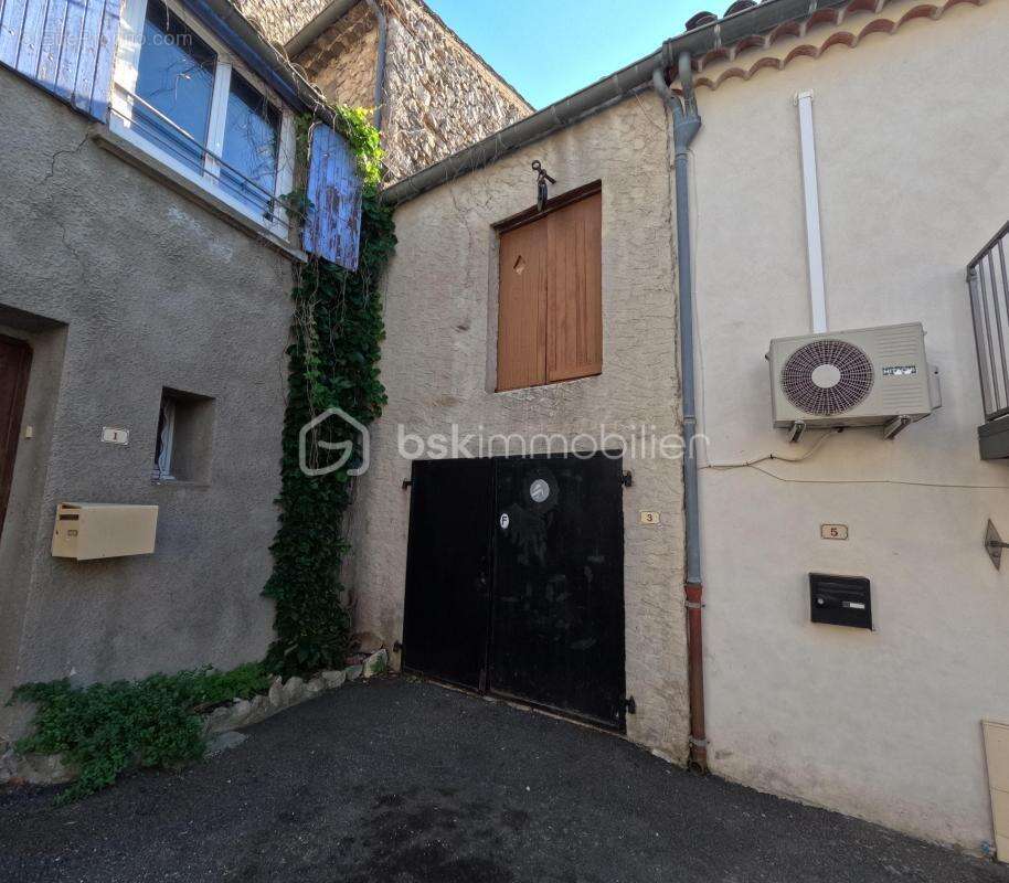Maison de village sur trois niveaux habitables, jardin et garage indépendant - photo 8