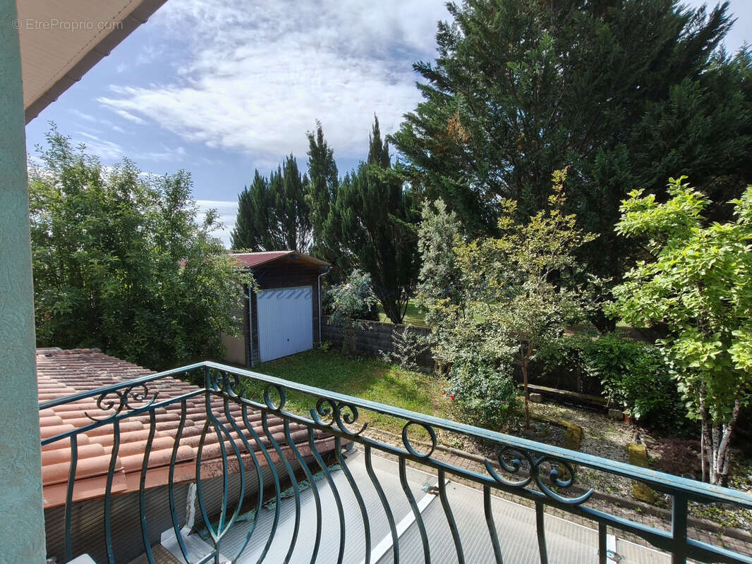 Maison familiale avec appartement indépendant - photo 9
