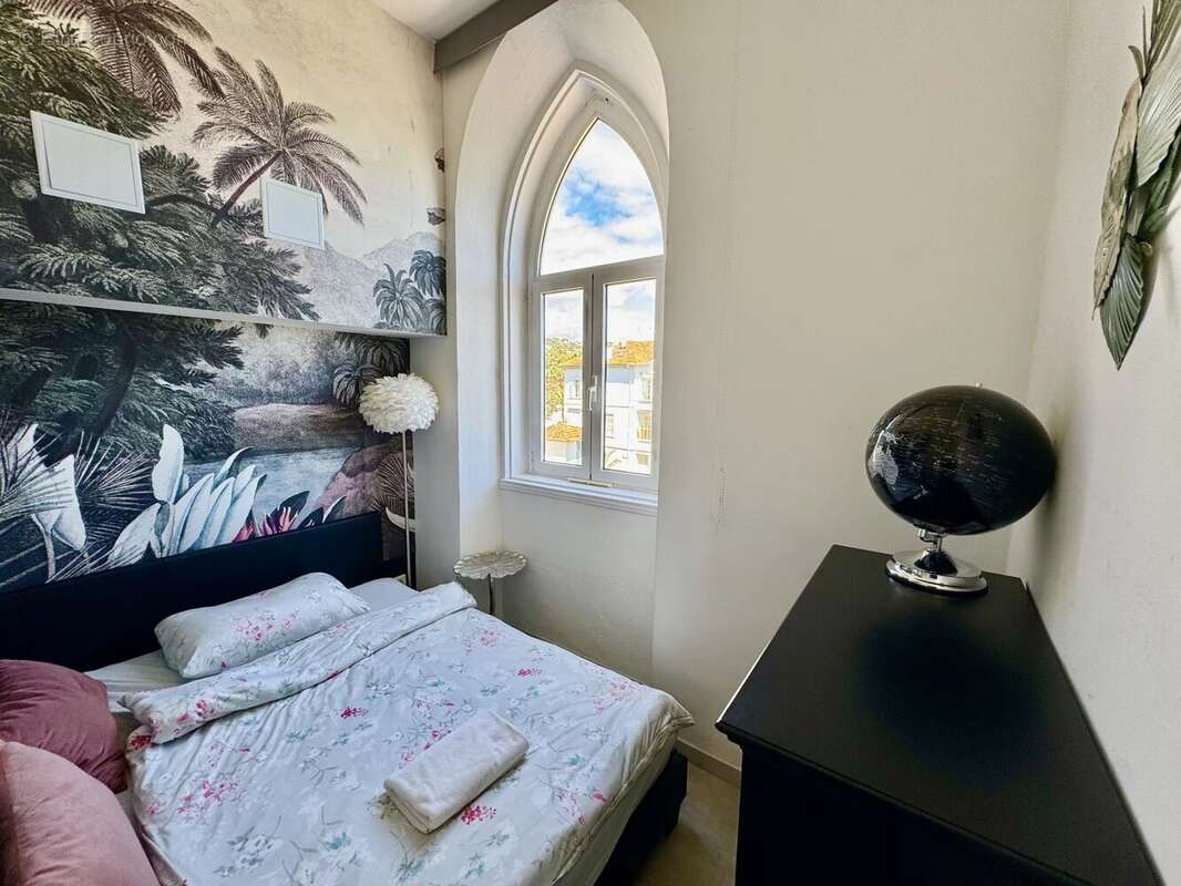 Appartement à VALLAURIS