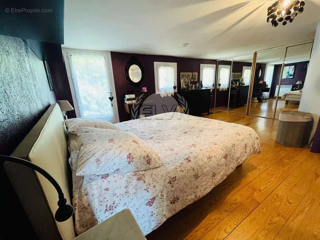 Maison à PLAN-DE-LA-TOUR