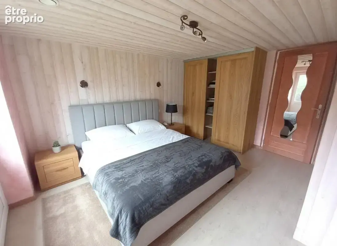 SAINT-PIERRE-LA-COUR – Longère en pierre 130m² avec dépendances et terrain d'1,34ha - photo 16