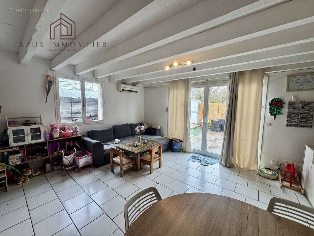 Appartement à LIGNAN-SUR-ORB