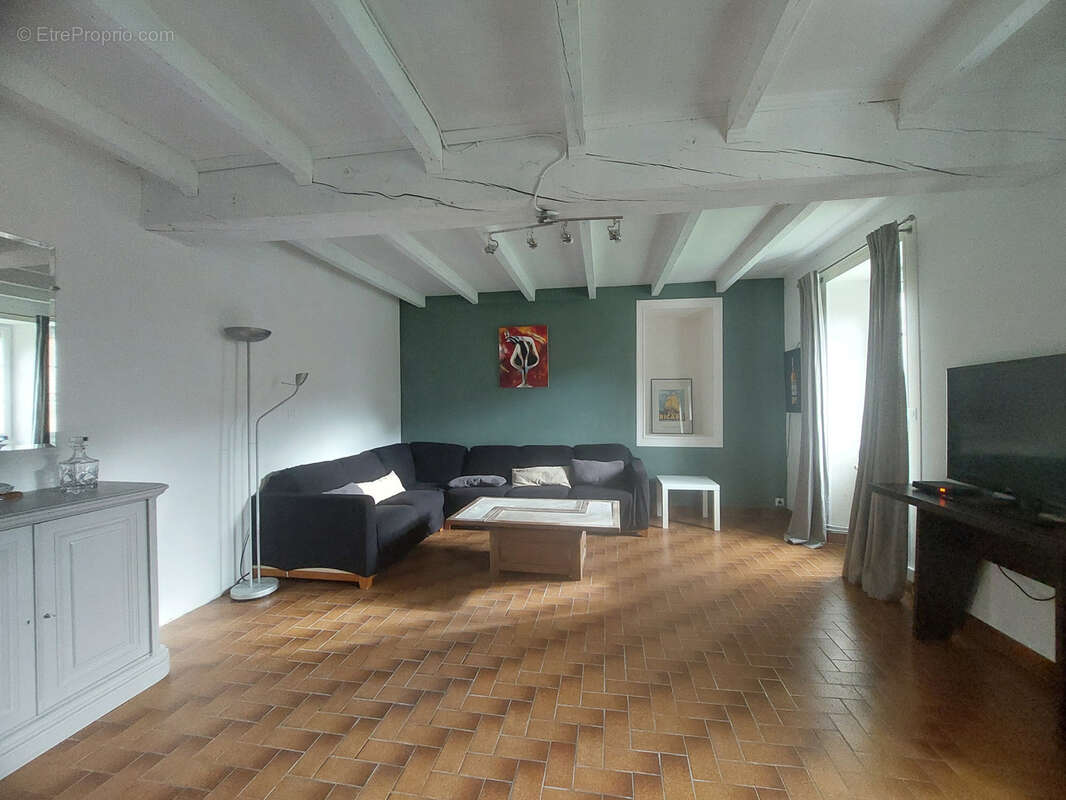 Maison à SEGONZAC