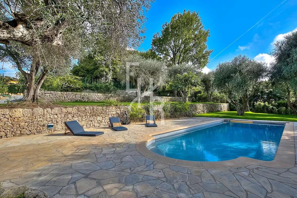 Maison à MOUGINS