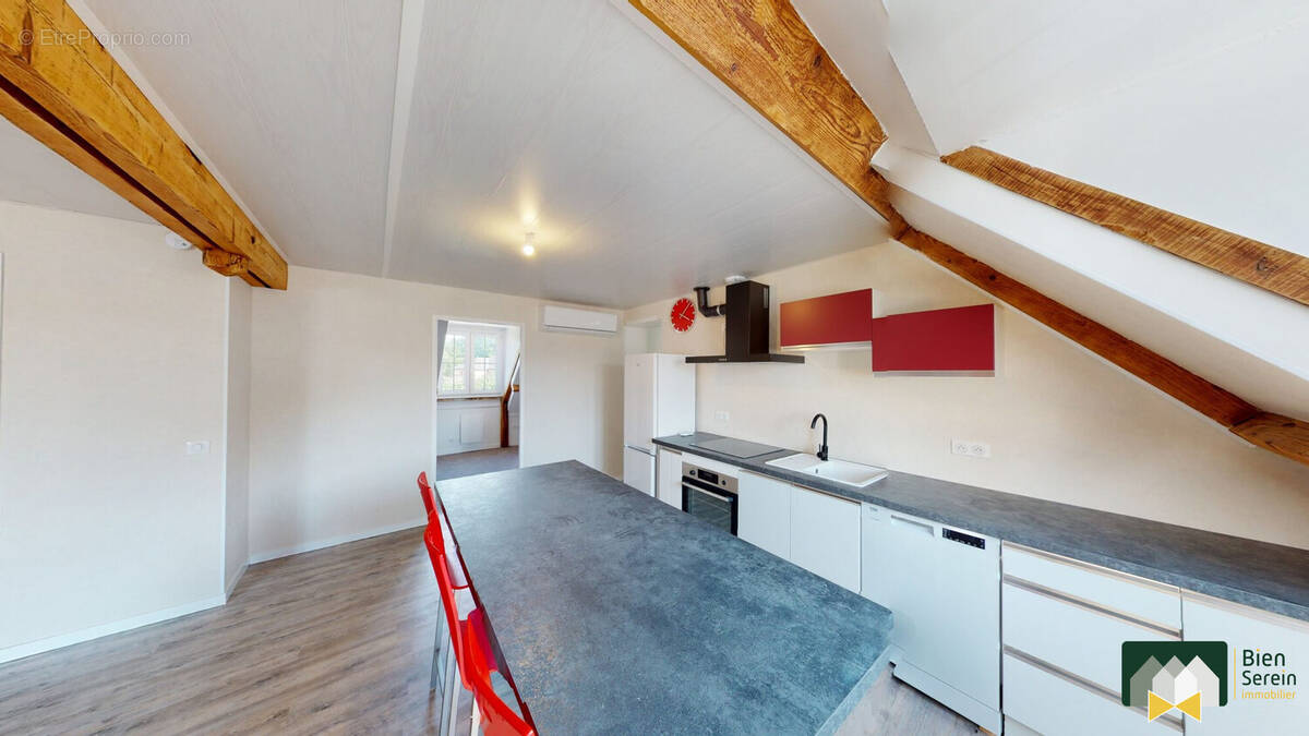 Appartement à LEVES