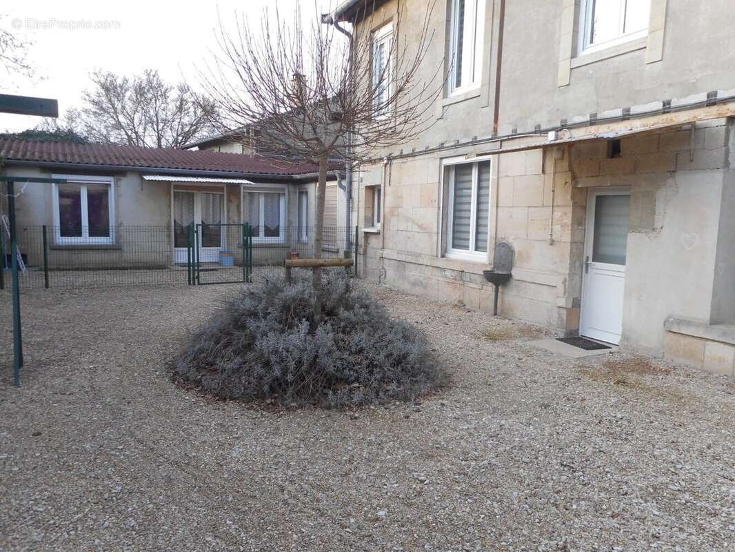 Appartement à WASSY