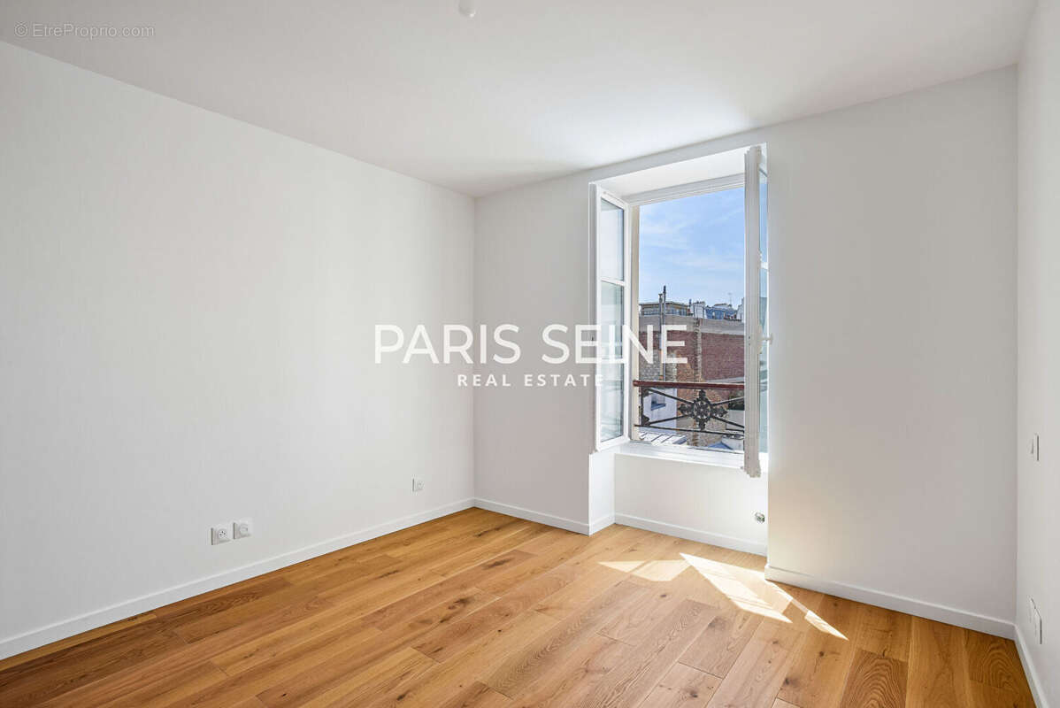 Appartement à PARIS-6E