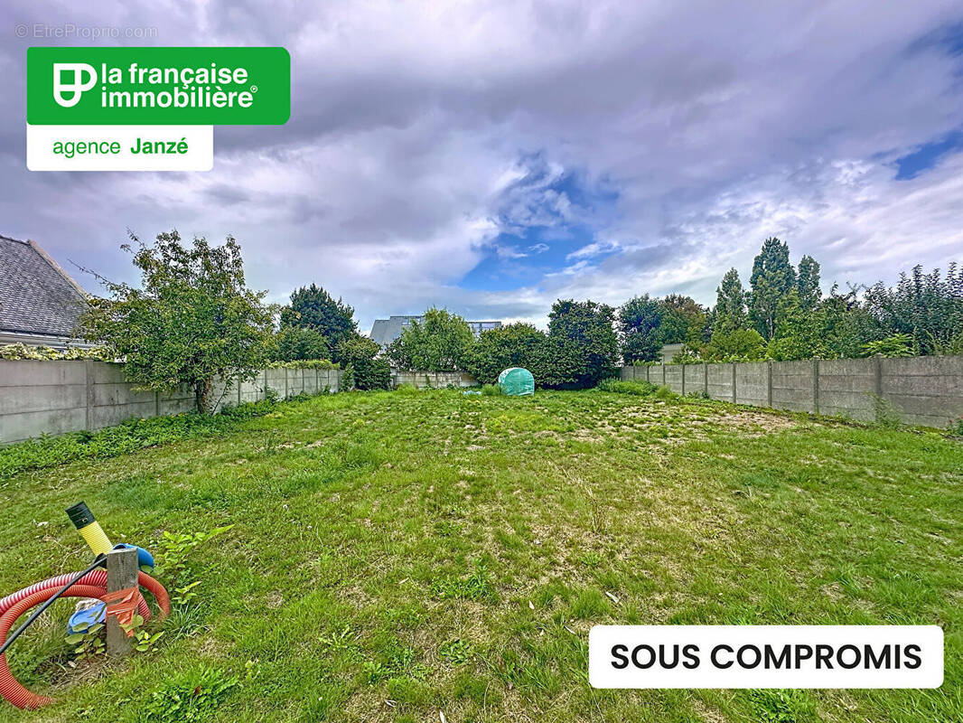 Terrain à JANZE