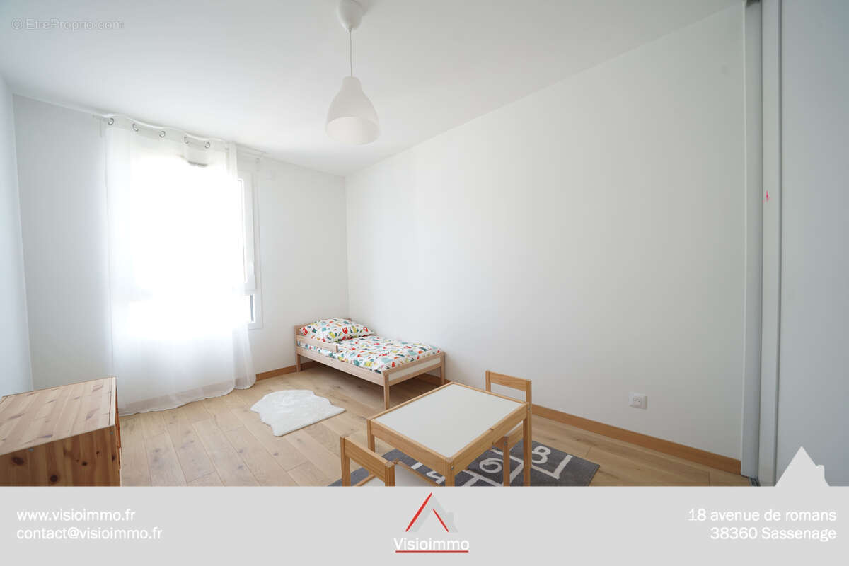 Appartement à MEYLAN