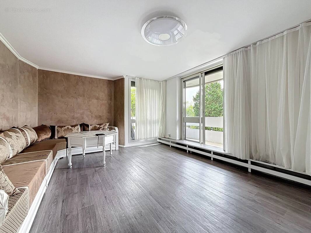Appartement à ELANCOURT