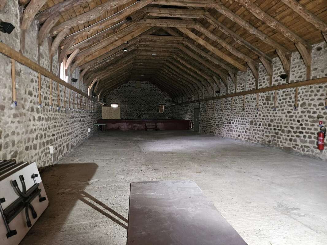 Maison à SAINT-AGREVE