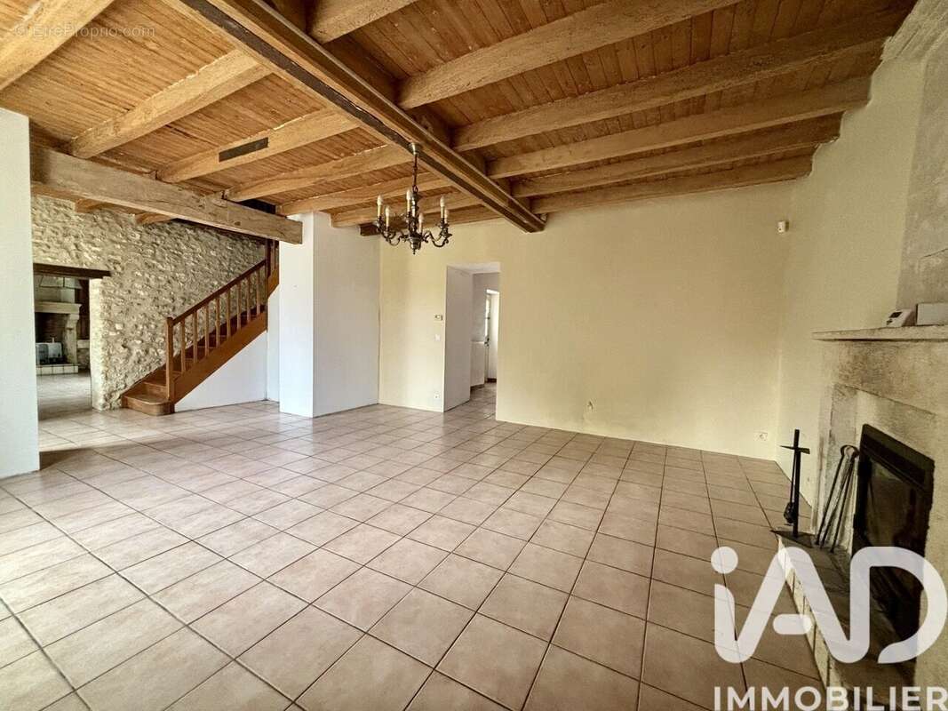 Maison 156 m² à Marnes  - photo 6