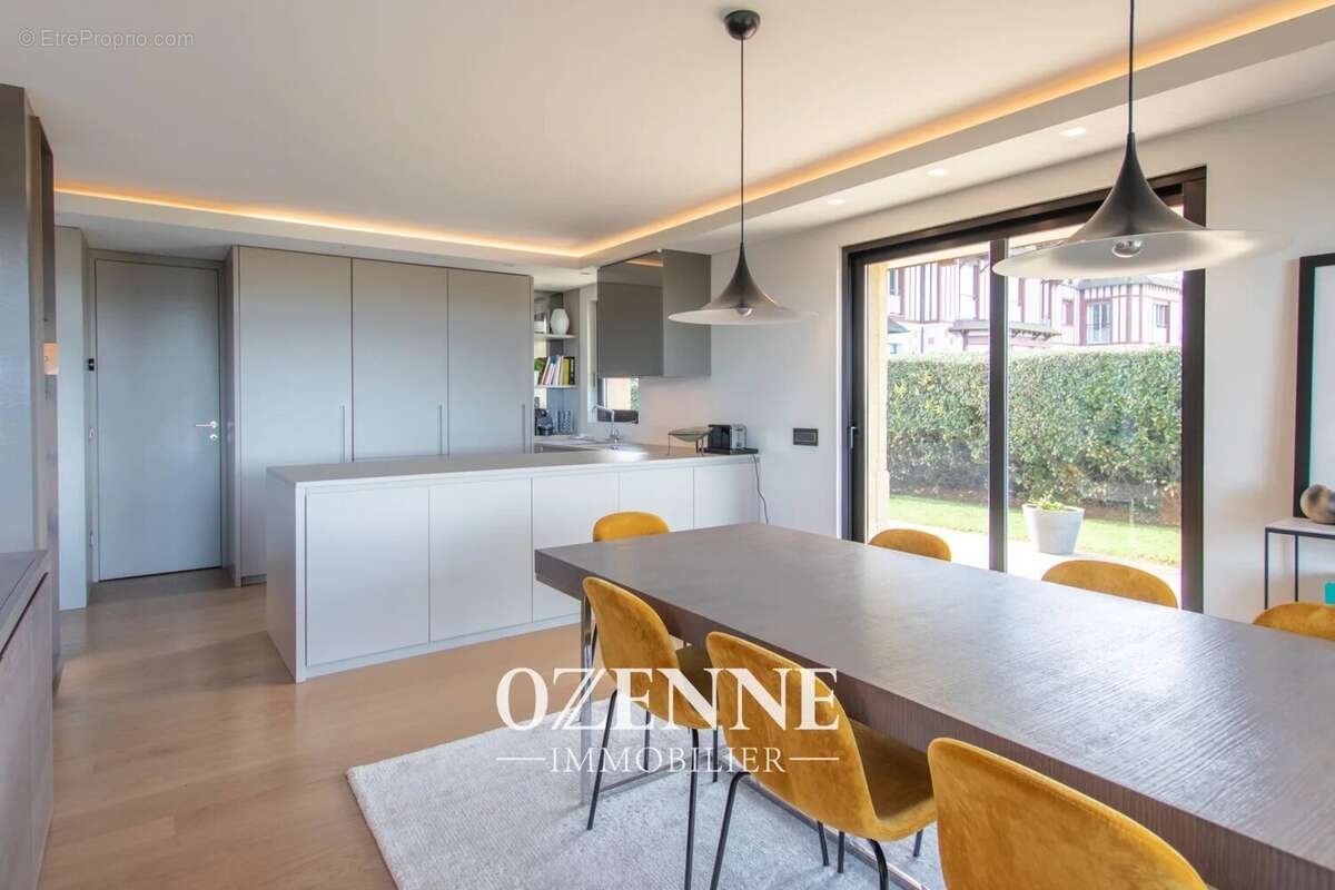 Appartement à BENERVILLE-SUR-MER