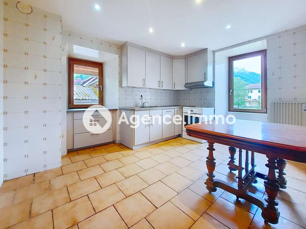 Appartement à BONNEVILLE