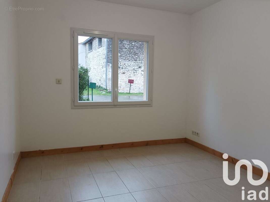 Photo 9 - Maison à LA CLISSE