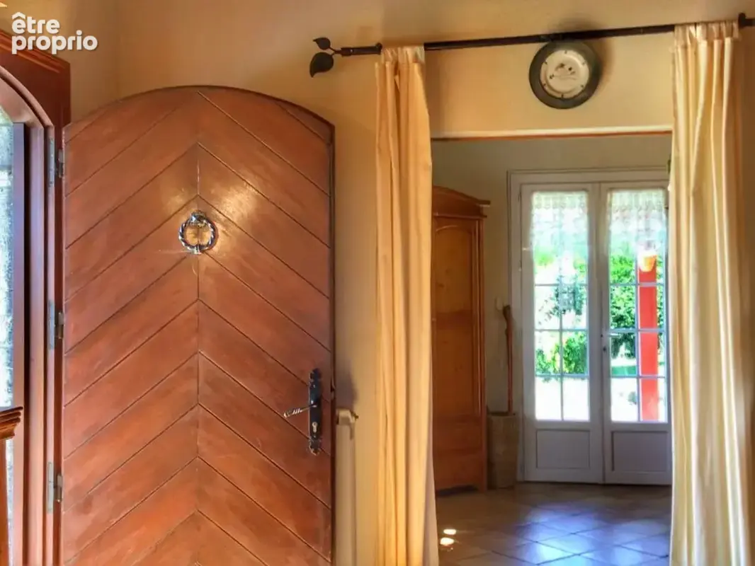 Magnifique maison sur un terrain de 2745m2 - photo 5