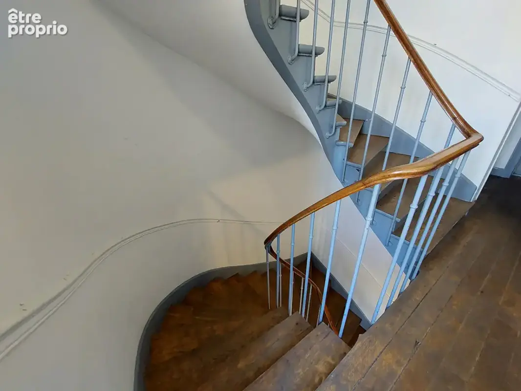 Exclu avl  pantin - hoche  plein coeur du triangle d'or  2 pièces  38  m²  4ème et dernier étage  lumineux & sans vis-à-vis  cav - photo 7