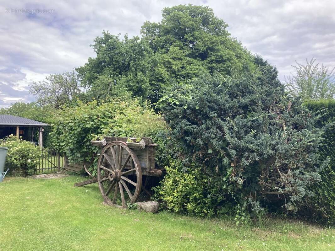 Maison à LADIGNAC-LE-LONG