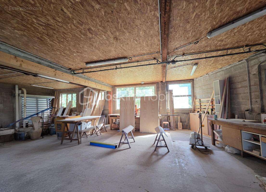 Ensemble Immobilier Professionnel à Fort Potentiel – Onesse-et-Laharie 40110 - photo 2