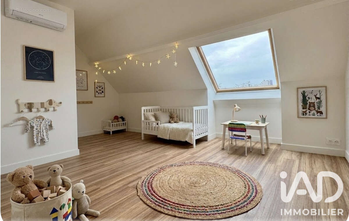 Maison 146 m² à Rueil-Malmaison  - photo 8