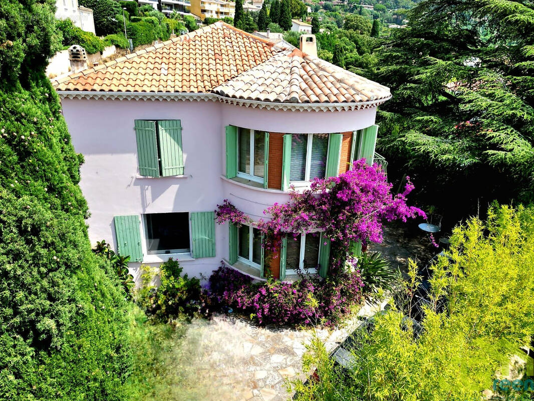 Maison à BORMES-LES-MIMOSAS