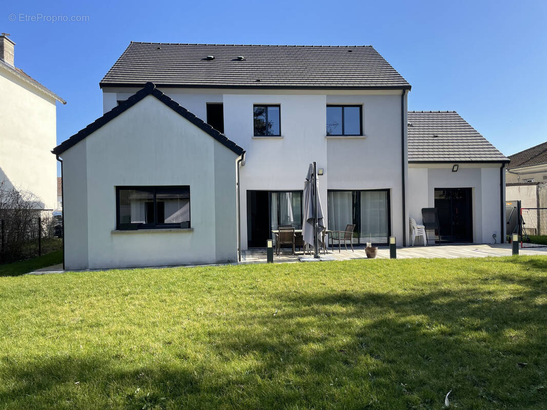 Maison à LA ROCHETTE