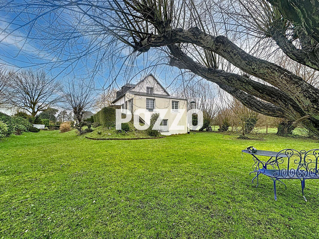 A Vendre - Genêts - Maison 5 pièce(s) 147 m² - BAIE DU MONT ST MICHEL - Plage du Bec d'Andaine - photo 2