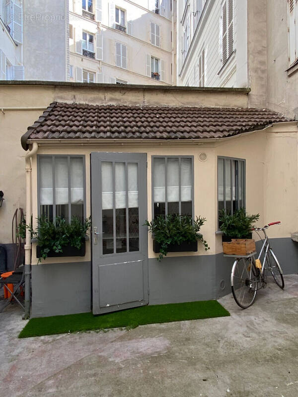 Appartement à PARIS-18E
