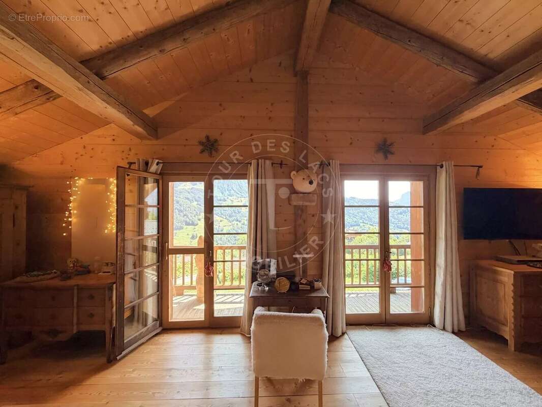 Ferme manigodine d’exception de 1800 – 380 m² habitables – terrain de 3 000 m² – vue panoramique - photo 16