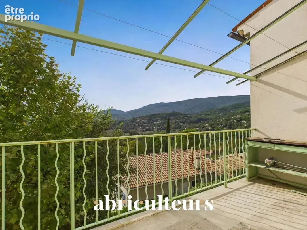 Bel appartement neuf de 95 m² avec une vue panoramique en vente sur Fayence (83440) - photo 8