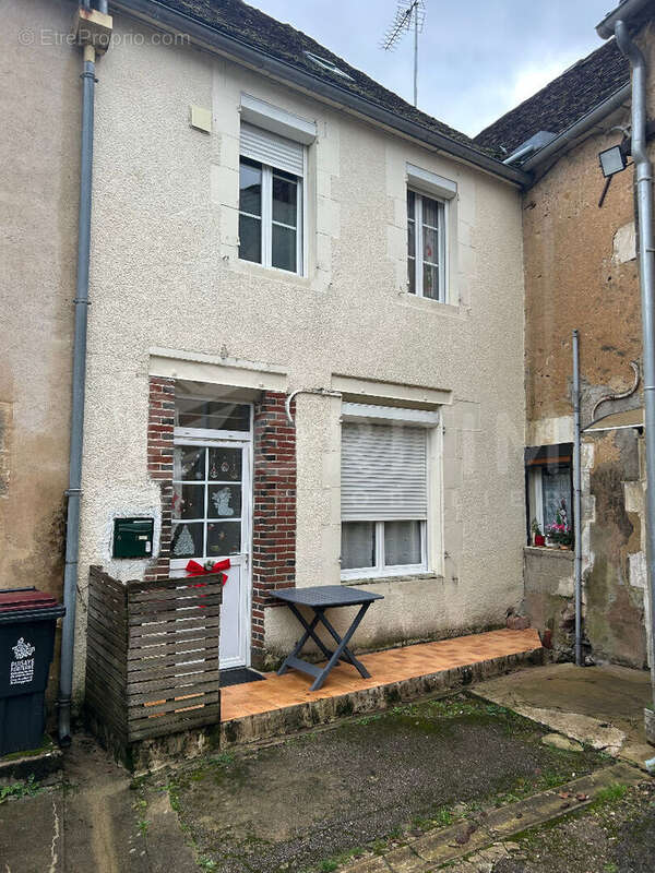 Appartement à TOUCY
