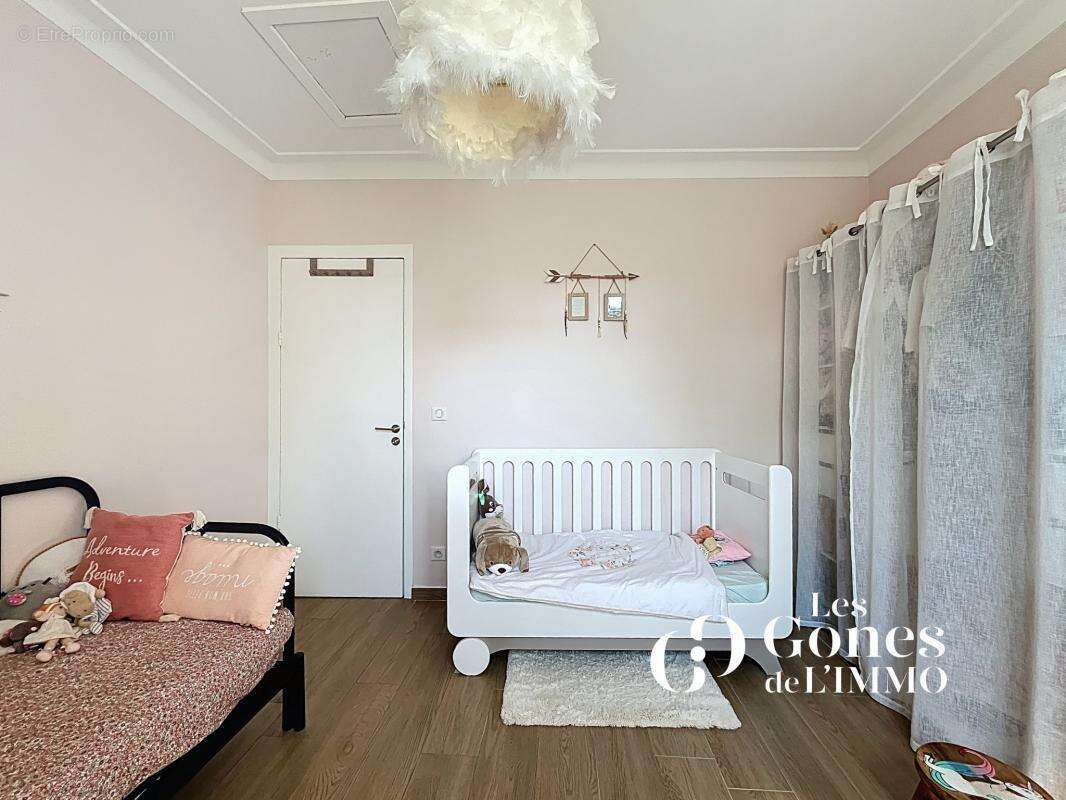 Maison pleine de charme   170m2   4 chambres   Beau jardin a - photo 14
