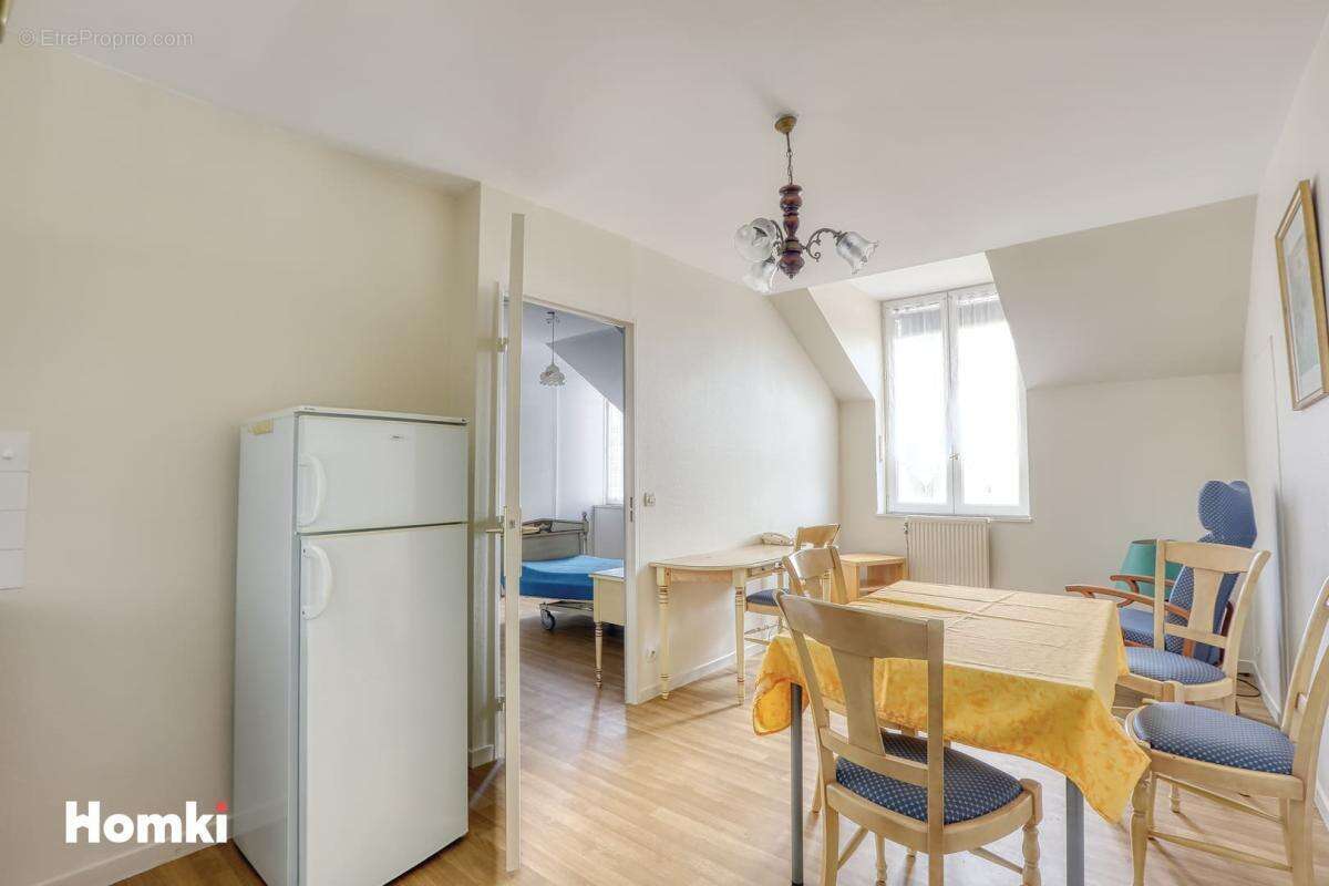 Appartement à TRIE-CHATEAU