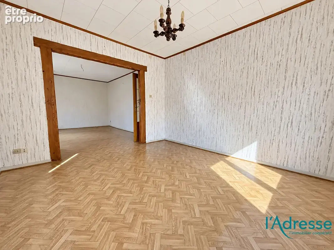 Maison mitoyenne de 91,17 m² avec jardin et dépendance - photo 4