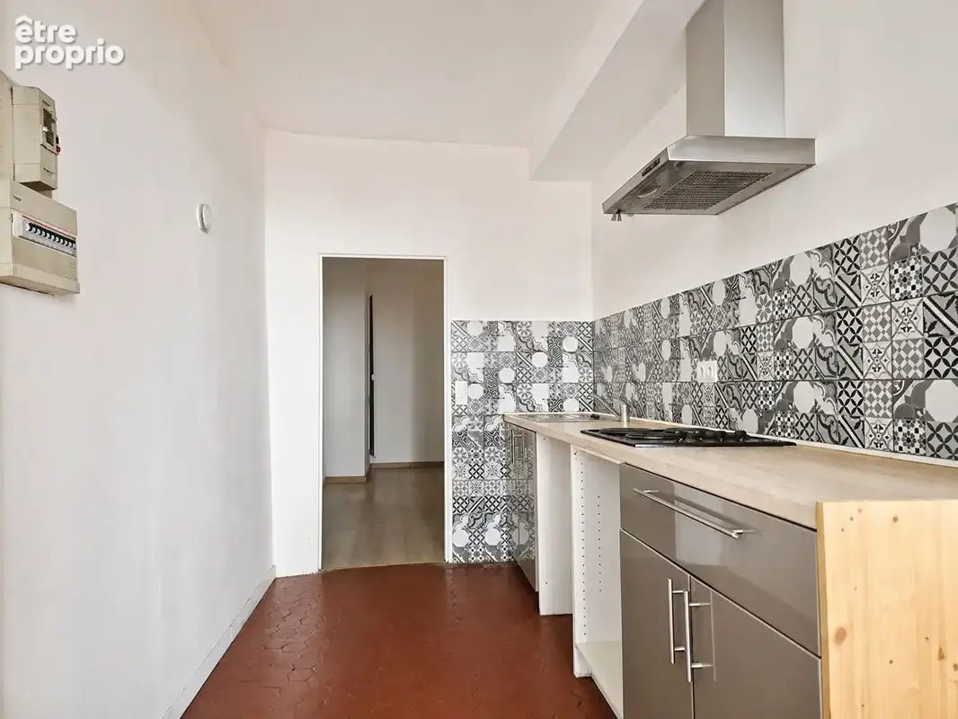 SALERNES, immeuble de rapport 178 m², 8 pièces, cave - photo 5